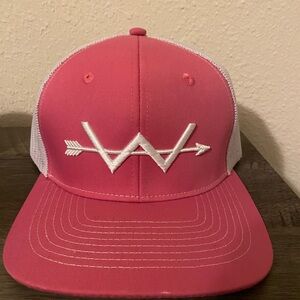 Women's Pink and White Arrow Design Hat